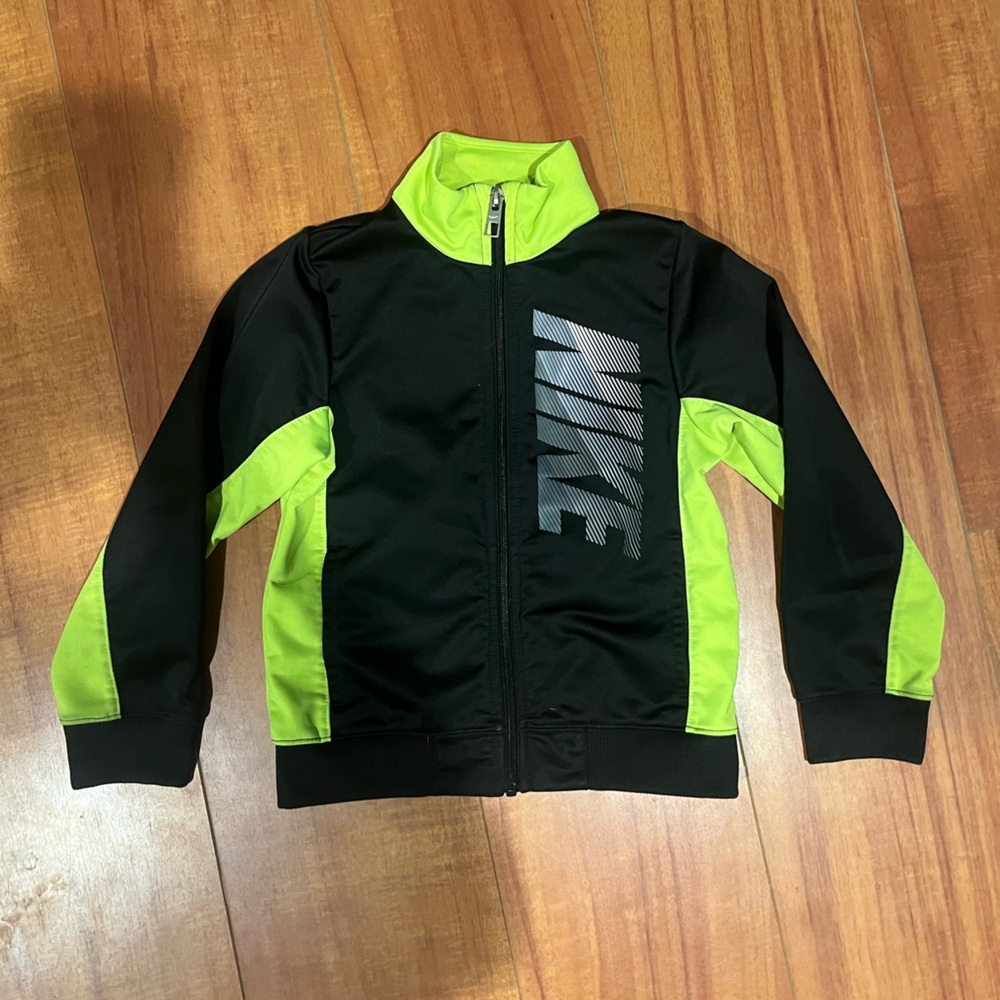 Nike zip up sweatshirt